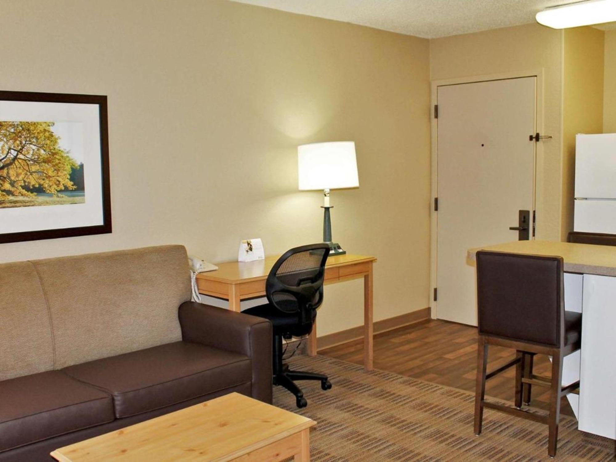 Beachwood Extended Suites Orange Bagian luar foto