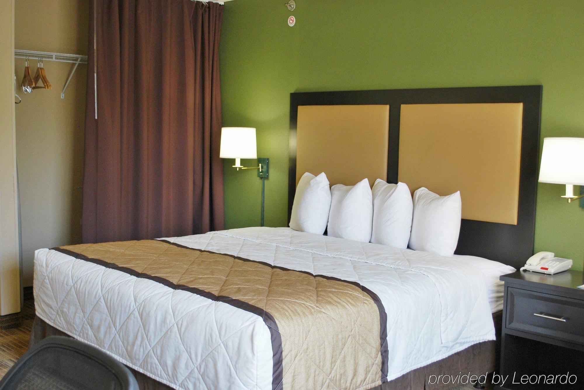 Beachwood Extended Suites Orange Bagian luar foto