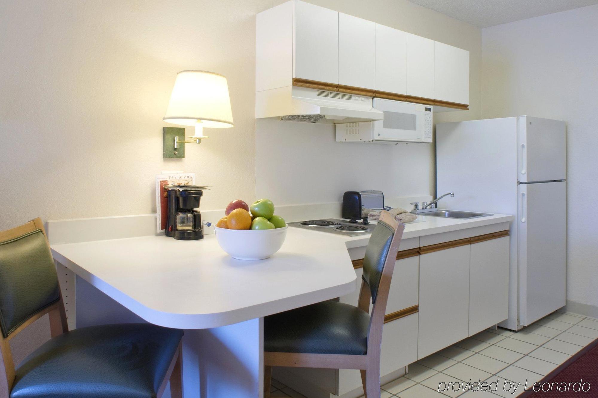 Beachwood Extended Suites Orange Bagian luar foto